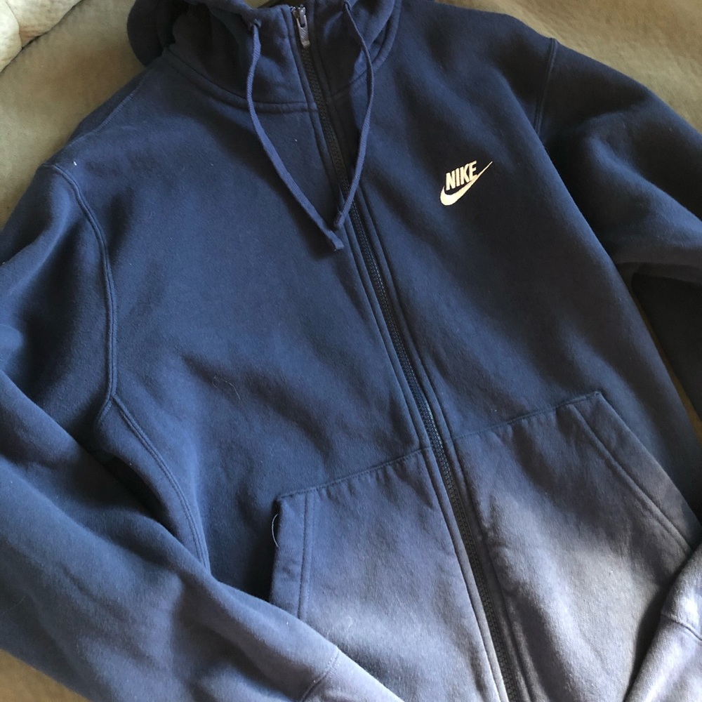 Men’s medium Nike hoodie